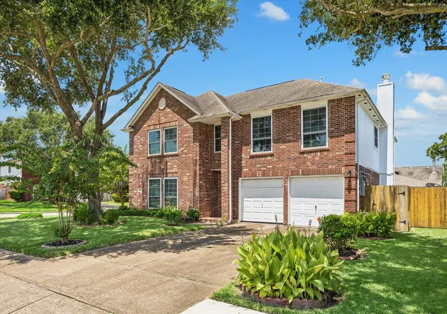 1st image of 918 Heathcliff Dr, Missouri City, TX 77489 | MLS# 21900867
