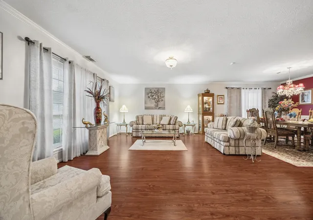 3rd image of 918 Heathcliff Dr, Missouri City, TX 77489 | MLS# 21900867
