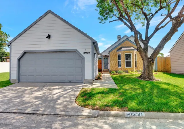 1st image of 16707 Ashmoor Ct, Houston, TX 77058 | MLS# 92898144