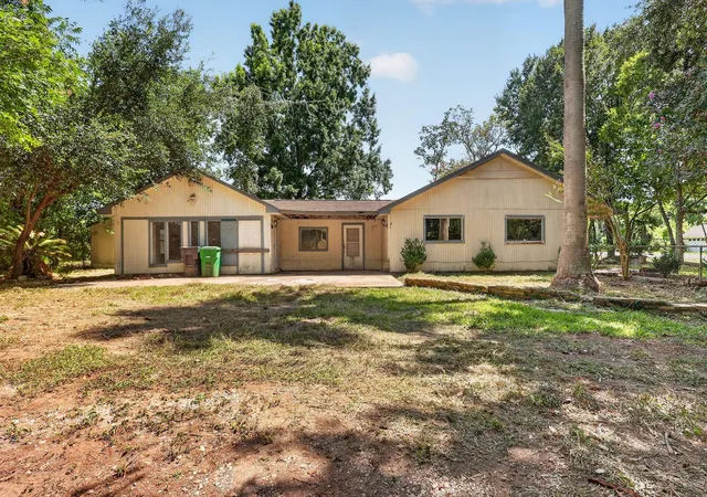 1st image of 13917 Ambrose St, Houston, TX 77045 | MLS# 75103801