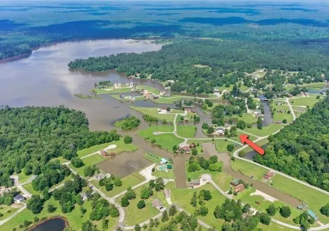 1st image of 6 Wild Iris Ct, Huntsville, TX 77340 | MLS# 80355204