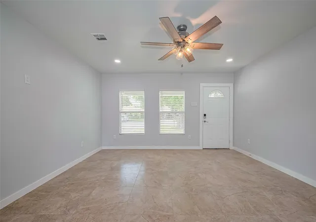 2nd image of 52 Penway St, Houston, TX 77022 | MLS# 20371595