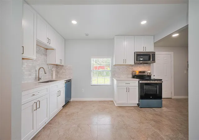 3rd image of 52 Penway St, Houston, TX 77022 | MLS# 20371595