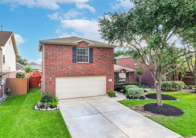 image of 11304 Morning Brook Dr, Pearland, TX 77584 | MLS# 65090856