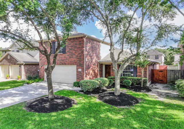 image of 11304 Morning Brook Dr, Pearland, TX 77584 | MLS# 65090856