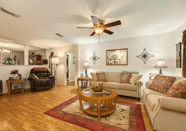 Photo 4 of Single family home for sale at 208 Lostracco St, Angleton, TX 77515 | MLS# 76605722 | Listing updated on 2026-09-19