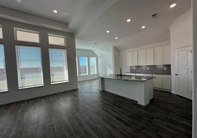 Photo 3 of Single family home for sale at 1048 Apple Ridge Rd, Magnolia, TX 77355 | MLS# 34478924 | Listing updated on 2026-10-09