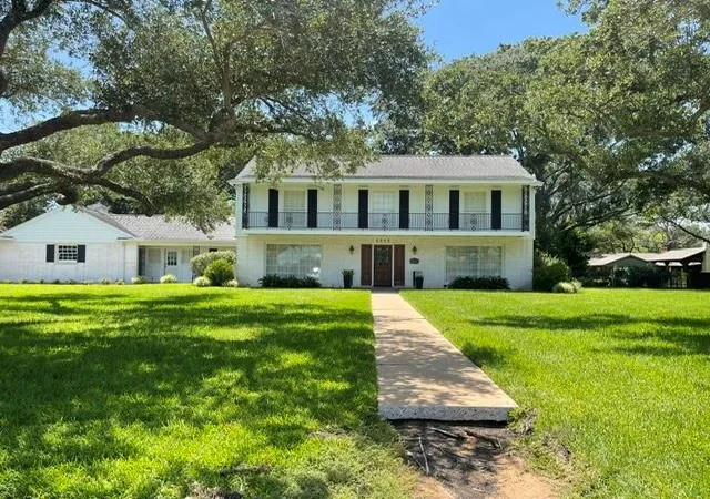 Photo 1 of Single family home for sale at 2503 Meadow Ln, El Campo, TX 77437 | MLS# 94397501 | Listing updated on 2026-08-17