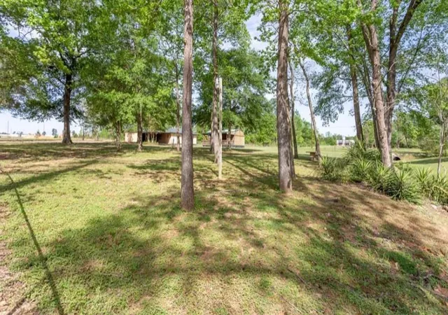 Photo 10 of Land for sale at 606 W Powell St, Willis, TX 77378 | MLS# 28699760 | Listing updated on 2026-08-14