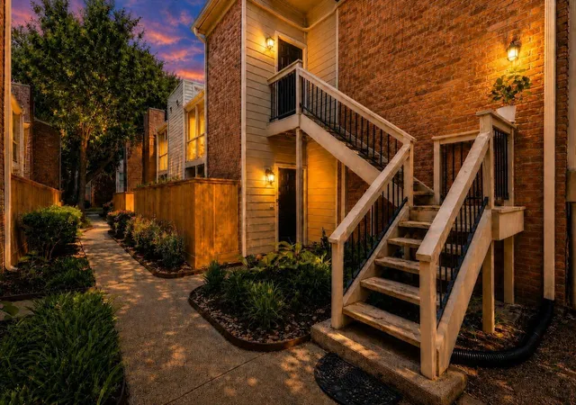 1st image of 2001 Bering Dr #7L, Houston, TX 77057 | MLS# 13570945