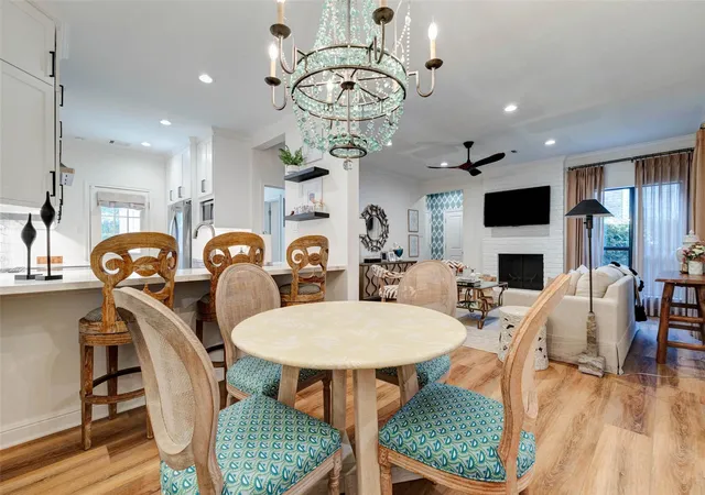 5th image of 2001 Bering Dr #7L, Houston, TX 77057 | MLS# 13570945