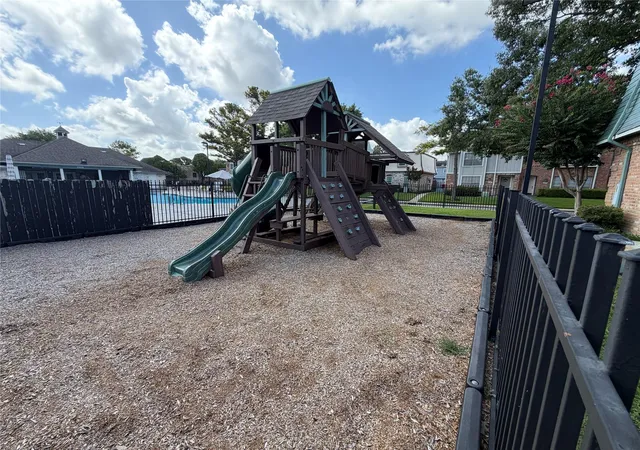 2nd image of 11002 Hammerly Blvd, Houston, TX 77043