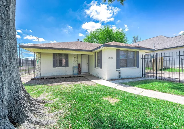 Photo 2 of Single family home for sale at 4356 Phlox St, Houston, TX 77051 | MLS# 62166688 | Listing updated on 2026-08-14