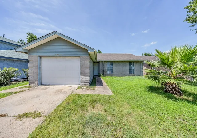 1st image of 5302 Ingomar Wy, Houston, TX 77053 | MLS# 10829672