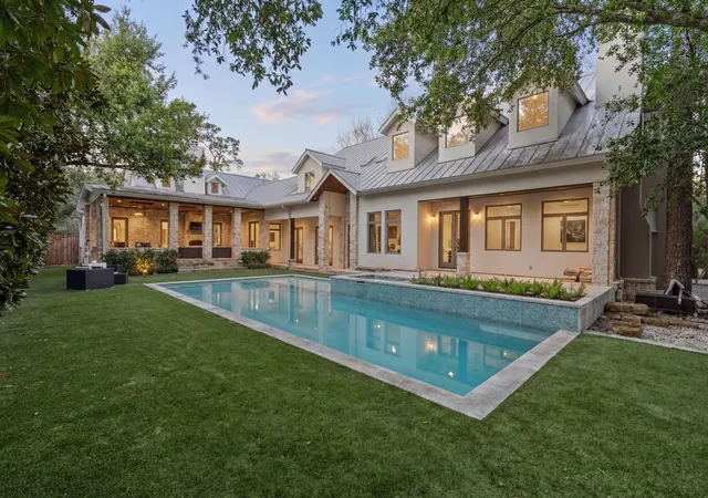 Photo 2 of Mansion for sale at 354 Piney Point Rd, Houston, TX 77024 | MLS# 70881057 | Listing updated on 2026-09-14