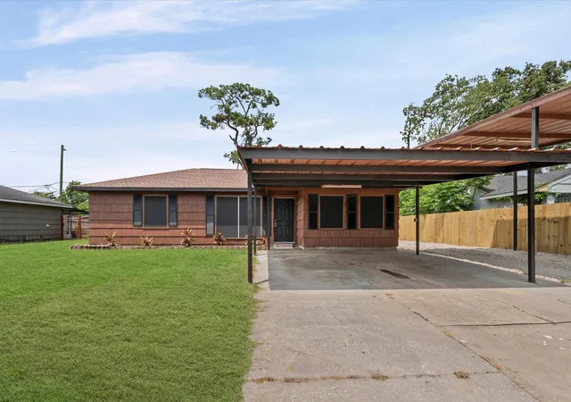 1st image of 805 Mccardell St, Channelview, TX 77530 | MLS# 76229049