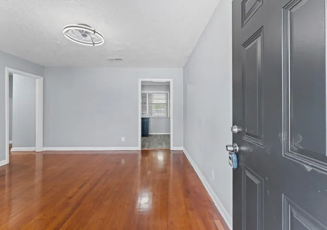 4th image of 805 Mccardell St, Channelview, TX 77530 | MLS# 76229049