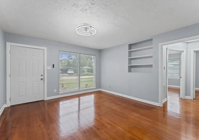 5th image of 805 Mccardell St, Channelview, TX 77530 | MLS# 76229049