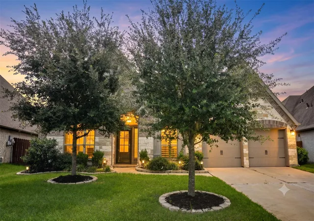 3rd image of 3209 Iris Trail Ln, Pearland, TX 77584 | MLS# 52965144