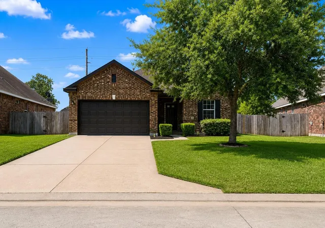 1st image of 4418 Legends Bay Dr Dr, Baytown, TX 77523 | MLS# 67346893