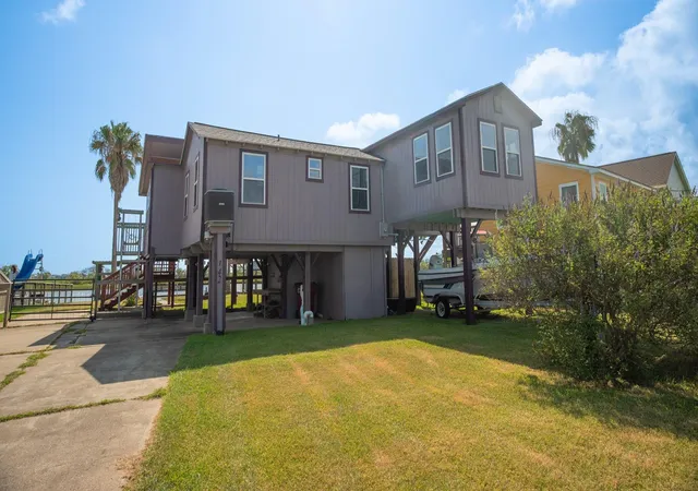 1st image of 1428 Cr 616 St, Sargent, TX 77414 | MLS# 56104593