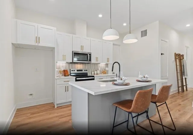 2nd image of 6528 Weston St #A/B, Houston, TX 77021 | MLS# 10420463