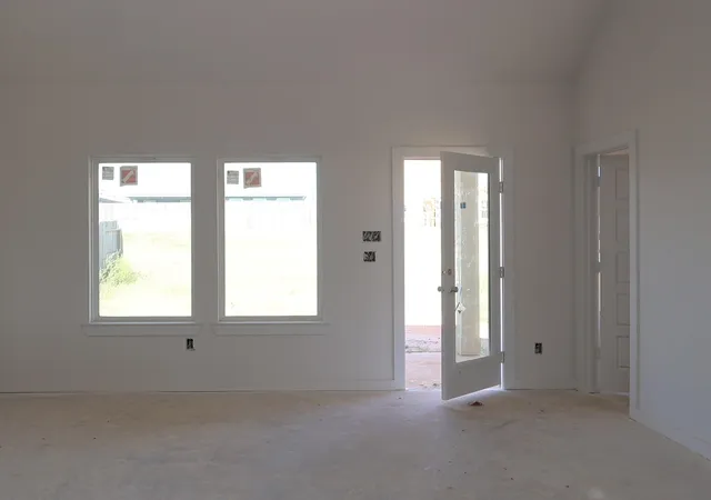 Photo 3 of Single family home for sale at 817 Village Brk Dr, Willis, TX 77378 | MLS# 18886393 | Listing updated on 2026-09-15