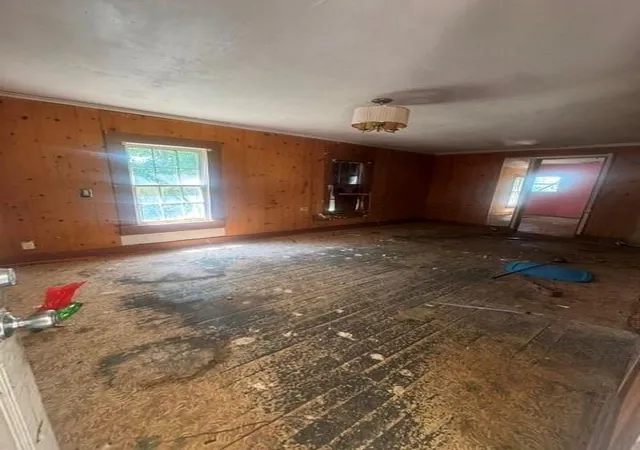 2nd image of 608 8th St, Huntsville, TX 77320 | MLS# 36608998