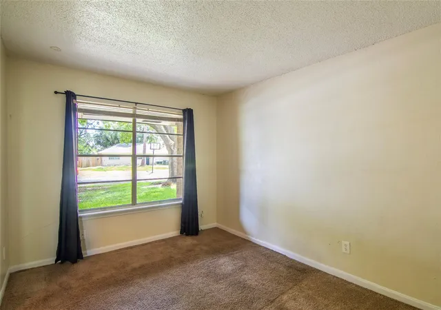 5th image of 820 Midas Ln, Alvin, TX 77511 | MLS# 33969872