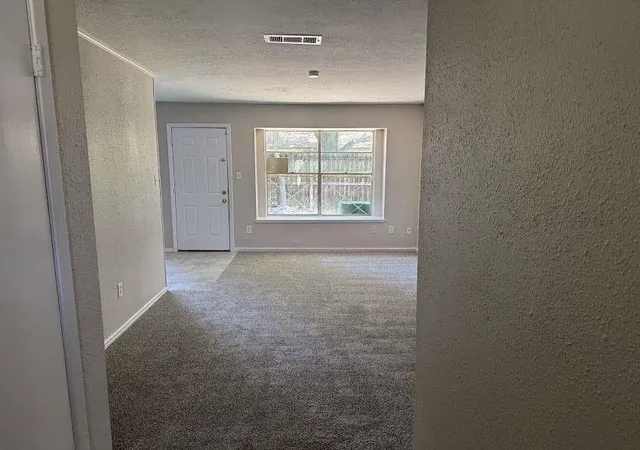 Photo 3 of Single family home for sale at 4931 E Ridge Crk Dr, Houston, TX 77053 | MLS# 41879308 | Listing updated on 2026-08-11