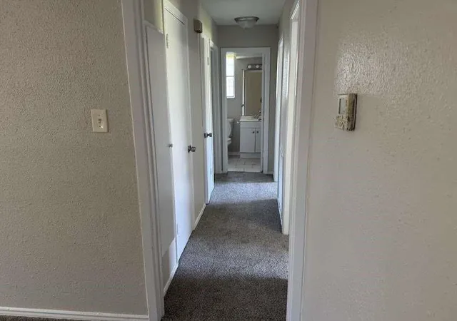 Photo 4 of Single family home for sale at 4931 E Ridge Crk Dr, Houston, TX 77053 | MLS# 41879308 | Listing updated on 2026-08-11