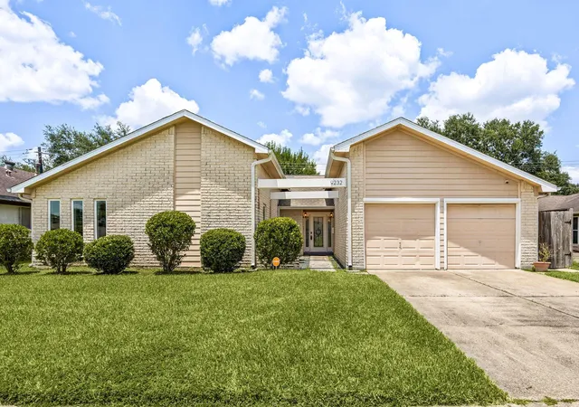 1st image of 9232 Vickijohn Dr, Houston, TX 77031 | MLS# 18466131