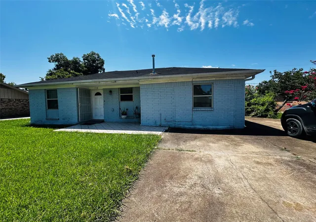 1st image of 1146 Mitchell Rd, Houston, TX 77037 | MLS# 72641605