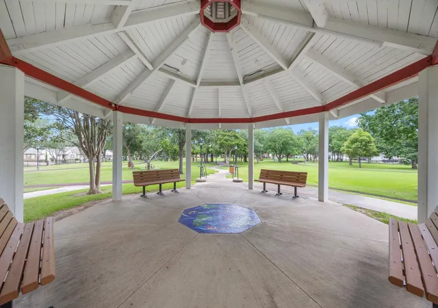 34th image of 607 Travis St #5, Webster, TX 77598 | MLS# 17150075