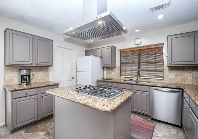 Photo 3 of Sale Pending at 3507 Deeds Rd, Houston, TX 77084 | MLS# 34439555 | Listing updated on 2026-09-16
