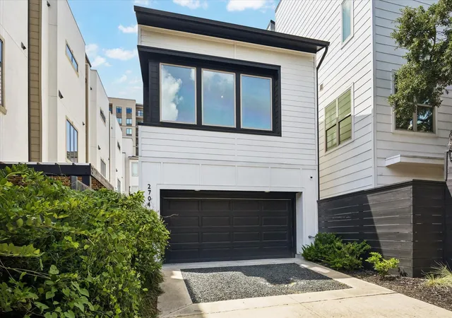 1st image of 2704 Baldwin St, Houston, TX 77006 | MLS# 88986296