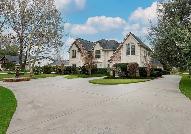 4th image of 11827 Water Oak Dr, Magnolia, TX 77354 | MLS# 87745061