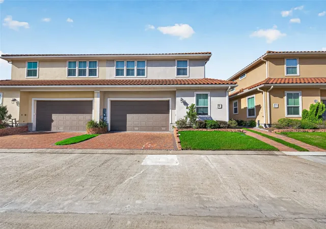 1st image of 9 W Oaks Dr, Houston, TX 77058 | MLS# 97163339