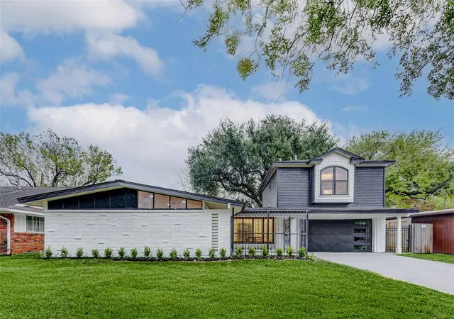 3rd image of 9219 Timberside Dr, Houston, TX 77025 | MLS# 36853571