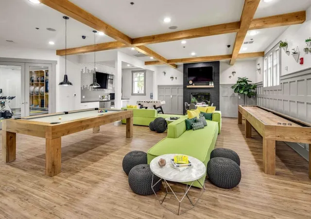 image of 1725 Harvey Mitchell Pkwy S, College Station, TX 77840