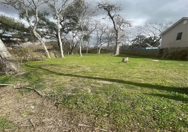 1st image of 2208 Kirk St, Houston, TX 77026 | MLS# 51720715