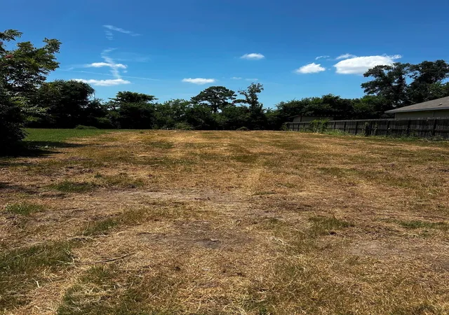 Photo 1 of Land for sale at 8221 Autumn Ln, Houston, TX 77016 | MLS# 69089802 | Listing updated on 2026-08-11