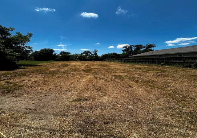 Photo 3 of Land for sale at 8221 Autumn Ln, Houston, TX 77016 | MLS# 69089802 | Listing updated on 2026-08-11