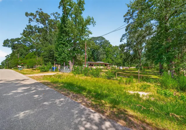 5th image of 136 County Road 3708, Splendora, TX 77372 | MLS# 93278535