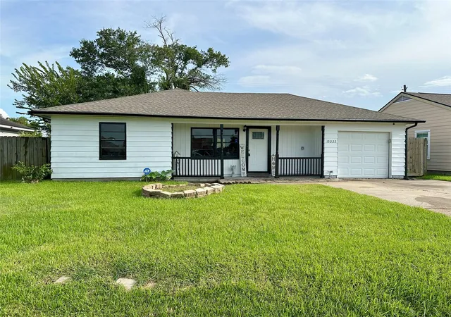 1st image of 13222 Emporia St, Houston, TX 77015 | MLS# 5210119