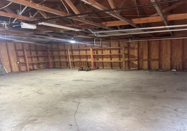 3rd image of 606 Hickory St, Colmesneil, TX 75938 | MLS# 86362364