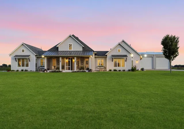 1st image of 12030 County Line Rd, Wallis, TX 77485 | MLS# 66737001