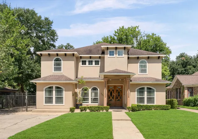 Photo 1 of Single family home for sale at 2012 Forest Hl Blvd, Houston, TX 77023 | MLS# 77759825 | Listing updated on 2026-08-15