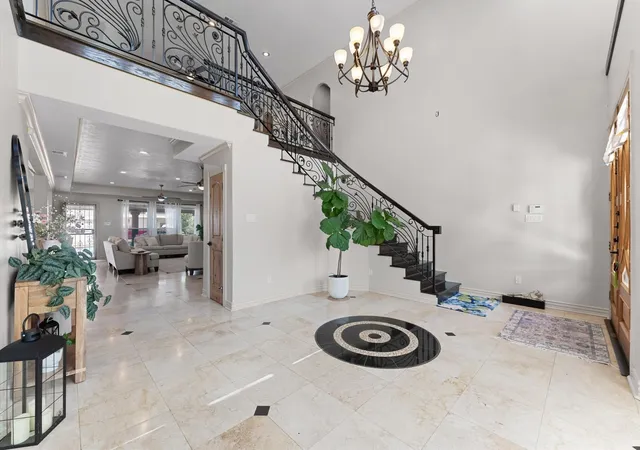 Photo 4 of Single family home for sale at 2012 Forest Hl Blvd, Houston, TX 77023 | MLS# 77759825 | Listing updated on 2026-08-15