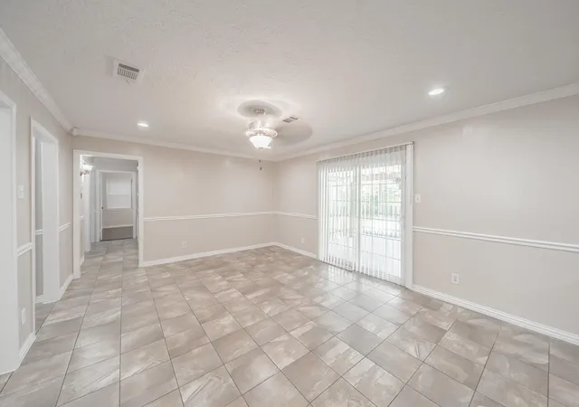 Photo 3 of Single family home for sale at 9517 Truscon Dr, Houston, TX 77080 | MLS# 37598708 | Listing updated on 2026-09-12